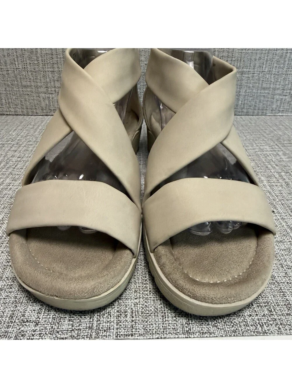 Earth Spirit Sandals Women's Size 9 Taupe Crossband Wedge Strappy Comfort Boho